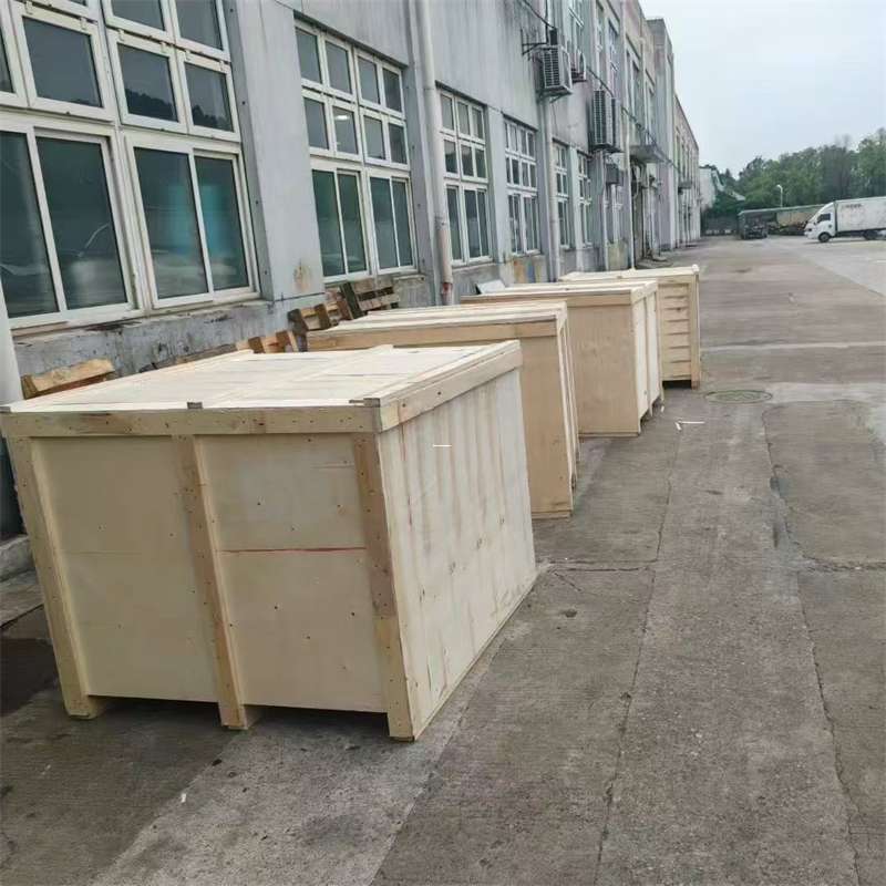 海陵区尼勒克县：物流专线的高效货运之旅
